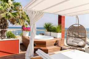 Apulia Charming Suites - Suite Corallo con vista mare e Jacuzzi